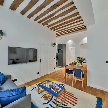 Urban Flat 98 - 4 Bedrooms Center Of * Parijs