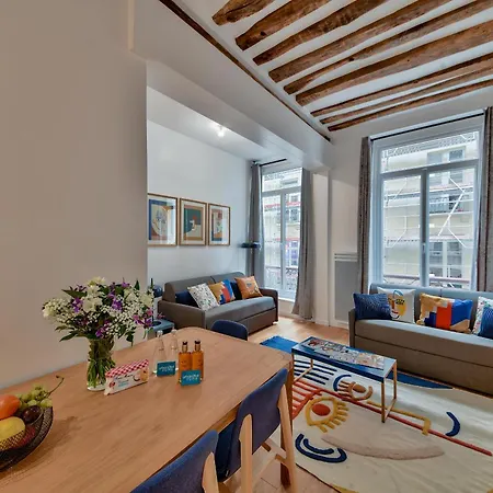 شقة Urban Flat 98 - 4 Bedrooms Center Of *