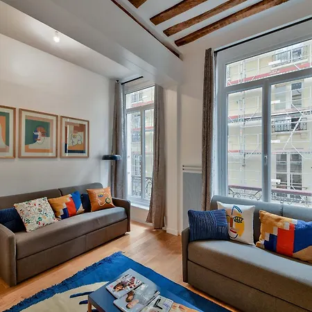 شقة Urban Flat 98 - 4 Bedrooms Center Of *