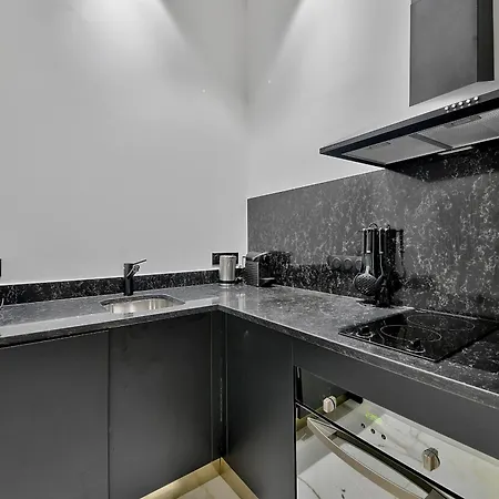 Urban Flat 98 - 4 Bedrooms Center Of Paris
