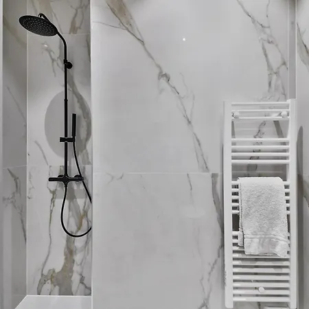 Urban Flat 98 - 4 Bedrooms Center Of * باريس