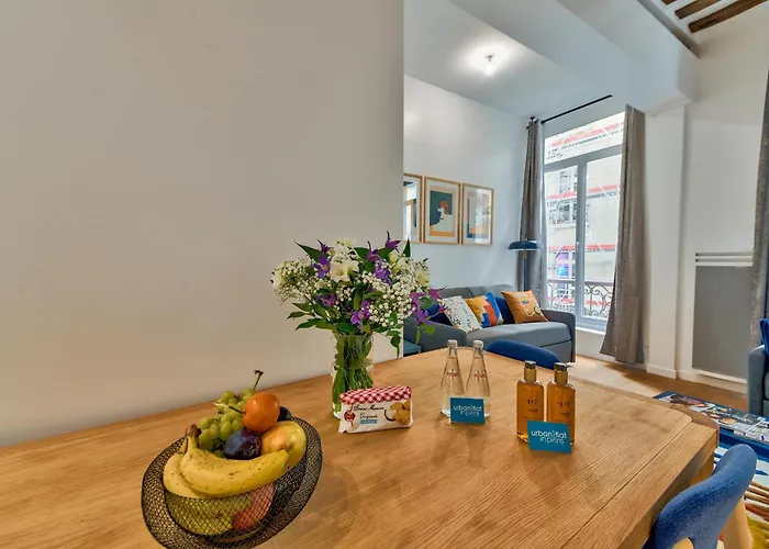 Urban Flat 98 - 4 Bedrooms Center Of