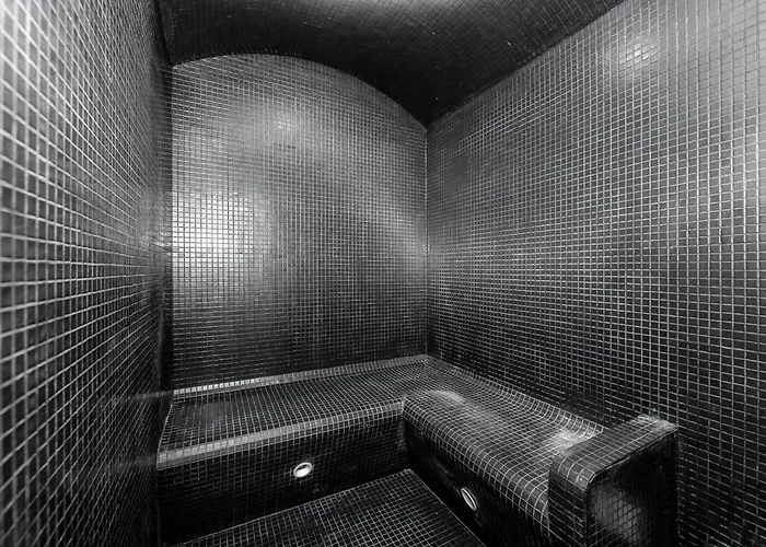 Urban Flat 98 - 4 Bedrooms Center Of Appartement